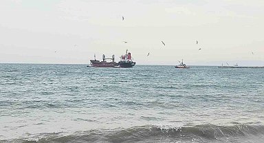 Tekirdağ'da şiddetli lodos, deniz çalkalanıyor