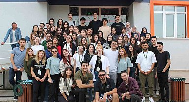 Tıp öğrencileri çadır projesiyle gönüllü sağlık hizmeti vermeye devam ediyor