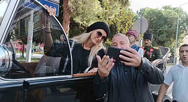 Tuğba Özay'dan Polat ailesine: "Nedir bu toplumun gözüne para sokmak ve görgüsüzlük"