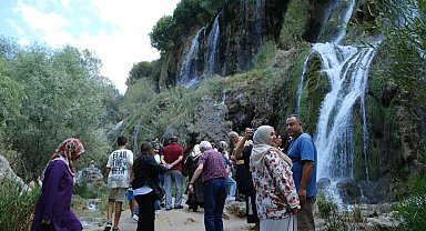 Turizm geliri geçen yılın aynı çeyreğine göre yüzde 13,1 arttı
