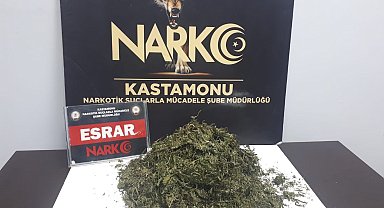 Üzerinde esrar ile yakalanan şahıs gözaltına alındı