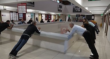 Valilik binasında mesai öncesi sabah sporu