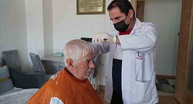 Vefa hizmeti ile yaşlıların yüzleri gülüyor