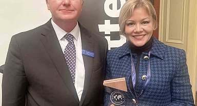 Yıldız Holding'e "Yılın Kurumsal Sosyal Sorumluluk Programı" ödülü