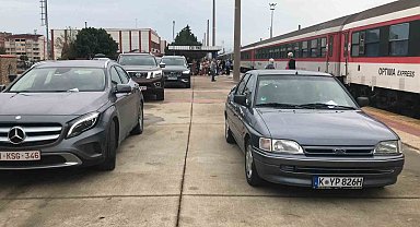 Yorgun gurbetçiler arabalı tren ile Avrupa ülkelerine dönüyor