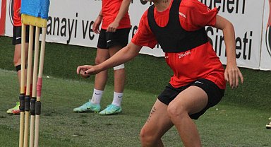 A Milli Kadın Futbol Takımı, Azerbaycan maçına hazırlanıyor