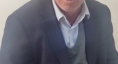 Ayının saldırdığı çiftçi, inekleri sayesinde kurtuldu