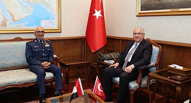 Bakan Güler, BAE Genelkurmay Başkanı Al Mazrouei ile görüştü