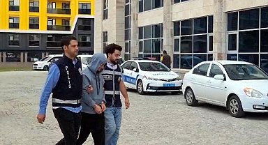 Edirne'de yurt dışına kaçma hazırlığındaki biri FETÖ hükümlüsü, 4 kişi yakalandı