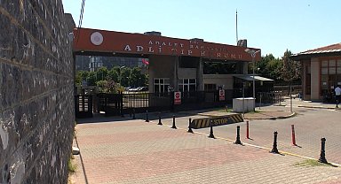 İstanbul- Bayrampaşa'da öldürülen anne ve kızının cenazeleri Adli Tıptan alındı