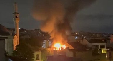 İstanbul- Beyoğlu'nda kafede yangın