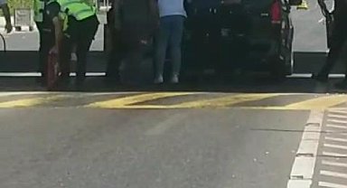 İstanbul - İstanbul Havalimanı'na yolcu taşıyan araçta yangın