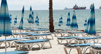 İstanbul - İstanbul'da plajlar yaz sezonuna hazır; giriş ücreti bin lira olan var