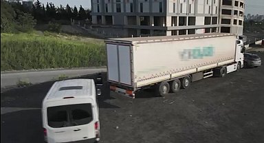 İstanbul - Polisten kaçakçılara çifte operasyon: 8 gözaltı