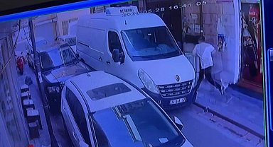 İstanbul-Zeytinburnu'nda hesap ödemek istemeyen müşteri iş yerine kurşun yağdırdı