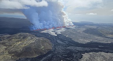 İzlanda'da yanardağ son 6 ayda 5'inci kez patladı