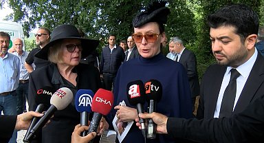 Korhan Berzeg'in kafatası ve kemikleri tabutla mezara konuldu