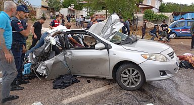Otomobil, TIR ile çarpıştı: 2 ölü, 3 yaralı