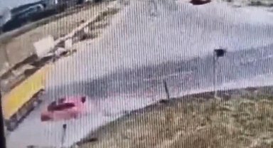 SAKARYA'da 2 kişinin öldüğü kaza kamerada