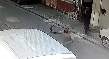 Satırla dayısının evinin kapısına dayandı; yoldan geçen 2 kadını darbetti