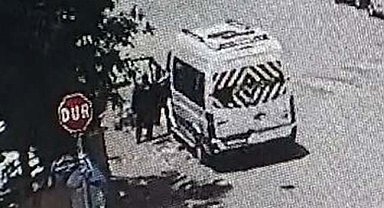 Tartıştığı arkadaşını servis minibüsünde tabancayla öldürdü