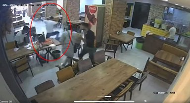 Yeni aldığı telefon cebinde yandı; yaşanan panik kamerada