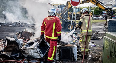 Yeni Kaledonya'dan 1200 yabancı ülke vatandaşı tahliye edildi