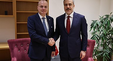 Bakan Fidan, Arnavut mevkidaşı Hasani ile bir araya geldi