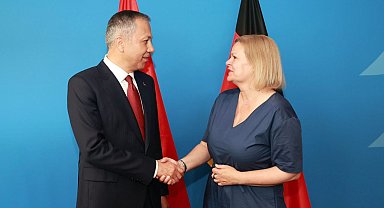 Bakan Yerlikaya, Alman mevkidaşı Faeser ile Berlin'de görüştü