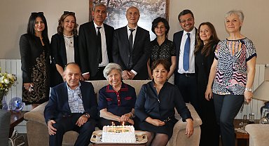 Çocukları 'fenilketonüri'den kurtaran emekli profesöre vefa ziyareti