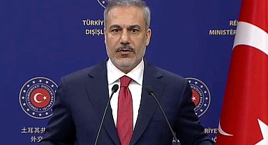 Dışişleri Bakanı Hakan Fidan, Prag'da basına açıklamalarda bulundu