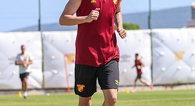 Göztepe'de Romulo kaldı