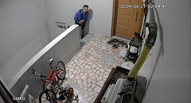 İstanbul- Sultangazi'de hırsızlık anları kameralara yansıdı