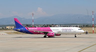 İzmir Adnan Menderes'ten Bükreş uçuşları başladı