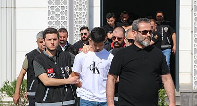 Lise müdür yardımcısı cinayetinde 11 şüpheli adliyede