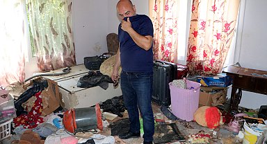 Mahkeme kararıyla tahliye ettirdiği kiracısından geriye harabe ev ile onlarca kedi ölüsü kaldı