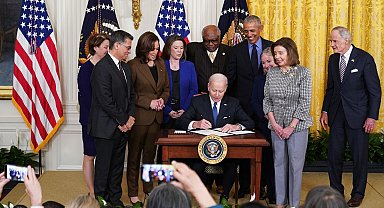 Obama'dan ABD Başkanı Biden'a destek mesajı