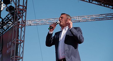 Özgür Özel 'Emek Mitingi'nde konuştu: Geçim olmazsa seçim olur