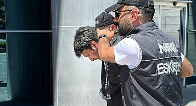 Polisi görünce kaçan İranlı şüphelinin aracında uyuşturucu bulundu