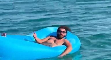 Saros'ta deniz yatağında uyuyakaldı, 2 mil açıkta kurtarıldı