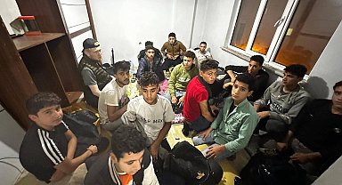 Tekirdağ'da 34 kaçak göçmen ile 2 organizatör yakalandı