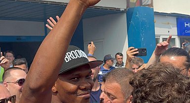 Trabzon'da Nwakaeme'ye coşkulu karşılama