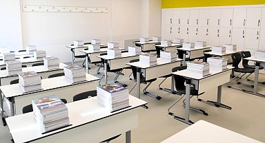 'Özel okulda ücretsiz kitap' yönetmeliğine rağmen 'fahiş kitap ücreti' talebine tepki