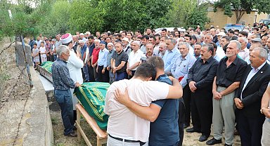 'Tavuk' kavgasında anne ve oğlunu öldüren şüpheli, 20 yıl önce de eşini öldürmüş