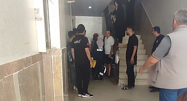 4'üncü kattan düşen asansördeki 3 kişi yaralandı