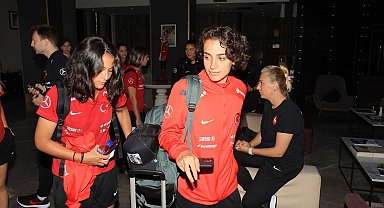 A Milli Kadın Futbol Takımı, Riva'daki hazırlıklarını tamamlayarak Kocaeli'ye geçti