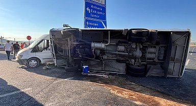 Ankara'da tarım işçilerini taşıyan otobüs ile minibüs çarpıştı; 1 ölü, 16 yaralı