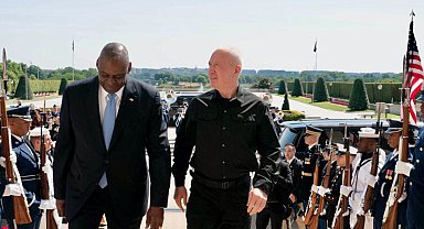 Austin, İsrailli mevkidaşı Gallant ile Hizbullah'ı görüştü