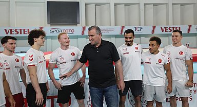 Bakan Bak: "Çalışmalarımızın karşılığını alacağımıza inanıyorum"