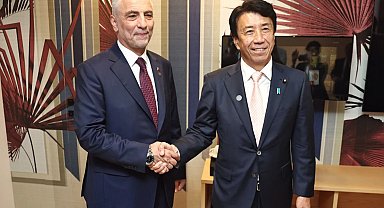 Bakan Bolat, Japon mevkidaşı Saito ile görüştü